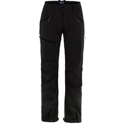 Tierra Lite Track Pant Short W - Black - Naiset - 46 - Partioaitta, kuva 1 / 1