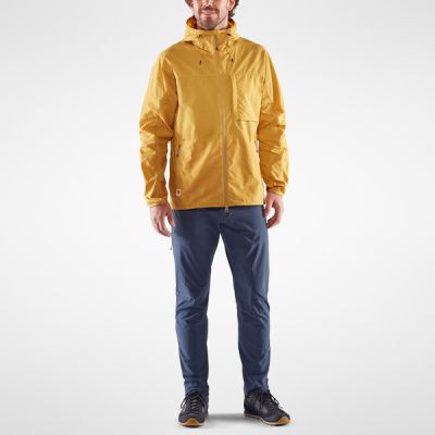 Fjällräven High Coast Wind Jacket M - Ochre - Miehet - M - Partioaitta | Alk. 219,00 €