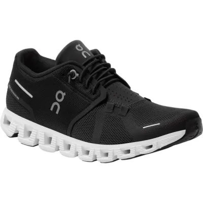 On Cloud 5 W - Black/white - Naiset - US 7,5 - Partioaitta, kuva 1 / 1