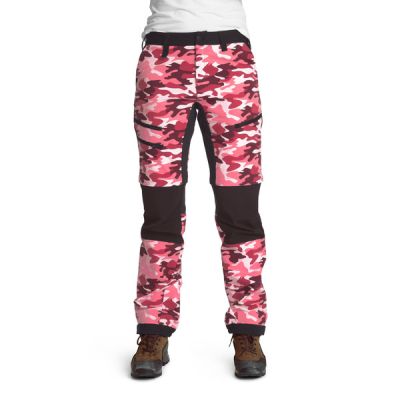Is Not Enough Arete Zipoff Pants - Hot Pink Camouflage - Naiset - M - Partioaitta
