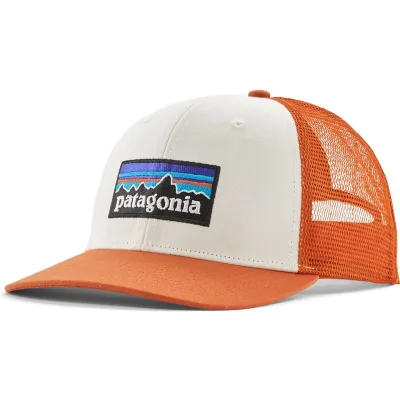 Patagonia P-6 Logo Trucker Hat White W/Redtail Rust, kuva 1 / 1