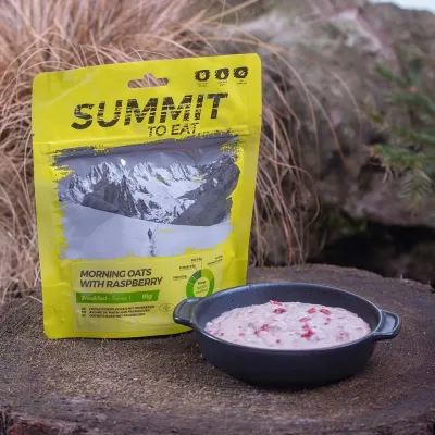 Summit To Eat Morning Oats With Raspberry, kuva 1 / 1