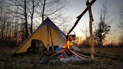 Bushmen Tarp 3x3 UL tarppi ja laavu