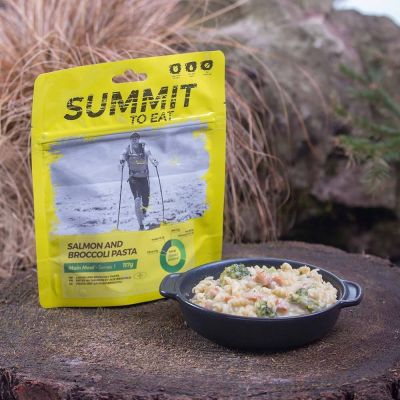 Summit To Eat Salmon And Broccoli Pasta Big Pack pakastekuivattu