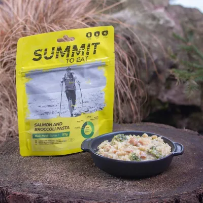 Summit To Eat Salmon And Broccoli Pasta Big Pack pakastekuivattu