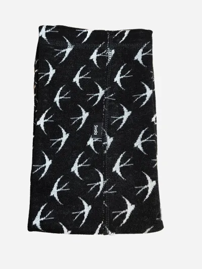 Merino Design -Pääsky, putkihuivi Musta/valkoinen Svala yksi koko