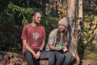 Metsä/Skogen Tee Haapa t-paita